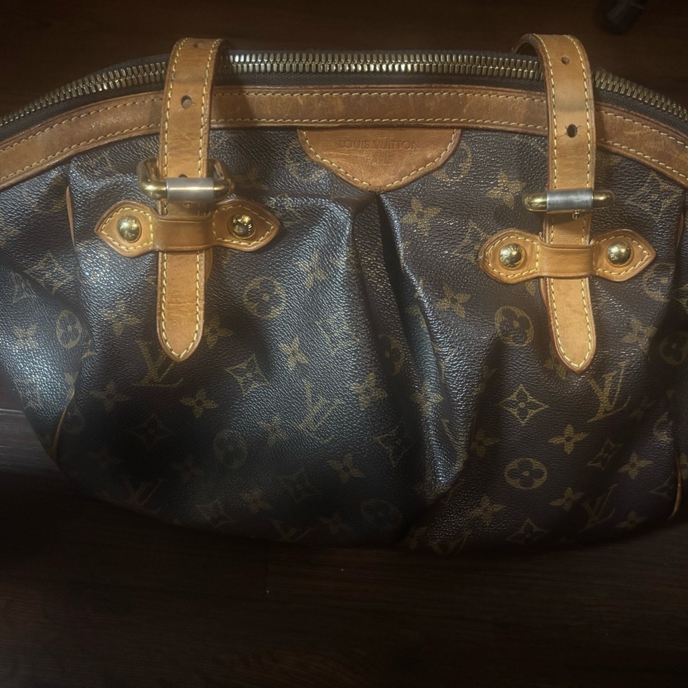 Authentic Louis Vuitton Tivoli GM Brown - Picture 6 of 16